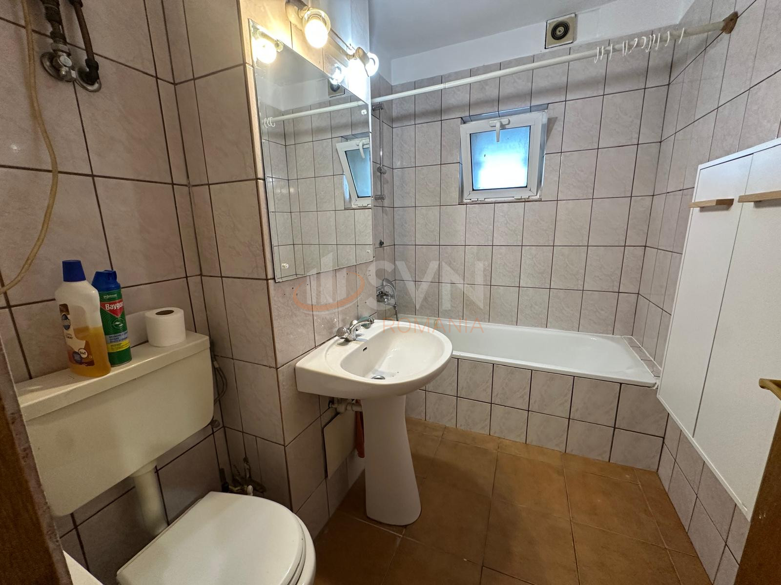 Apartament, 5 camere Bucuresti/P-ta Unirii