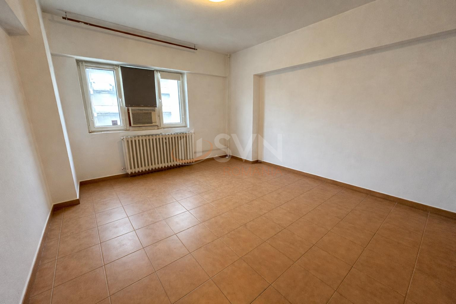 Apartament, 5 camere Bucuresti/P-ta Unirii