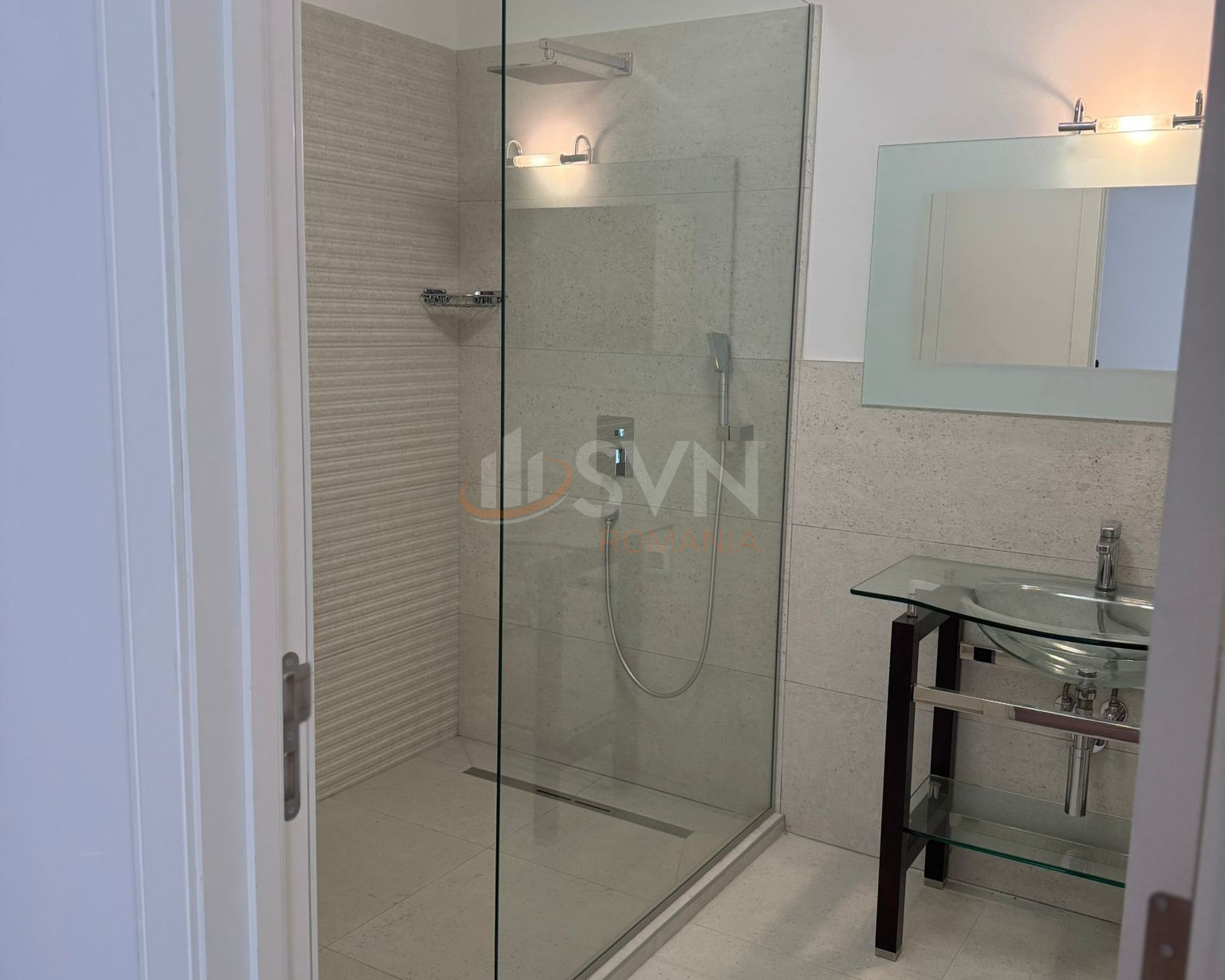 Apartament, 5 camere Bucuresti/Primaverii