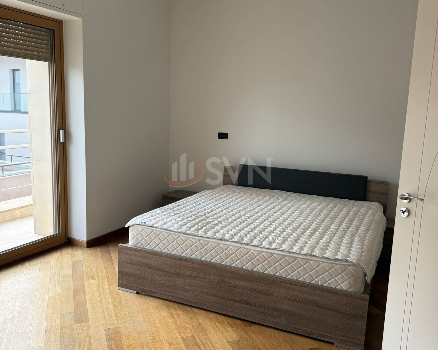 Apartament, 5 camere Bucuresti/Primaverii