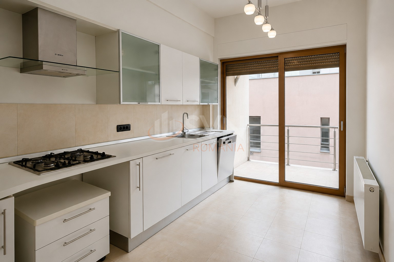 Apartament, 5 camere Bucuresti/Primaverii