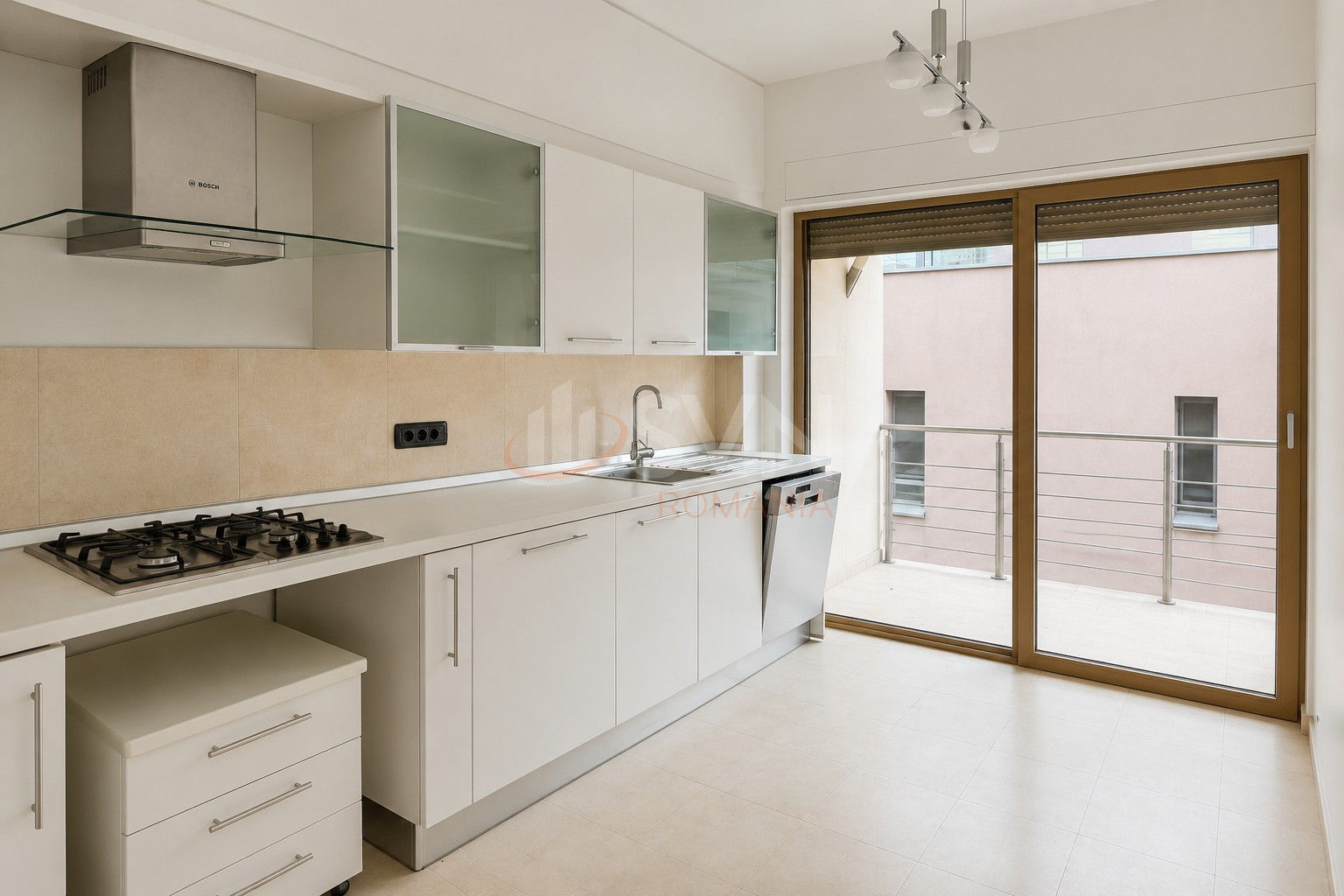 Apartament, 5 camere Bucuresti/Primaverii