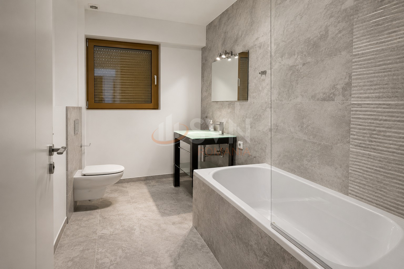 Apartament, 5 camere Bucuresti/Primaverii