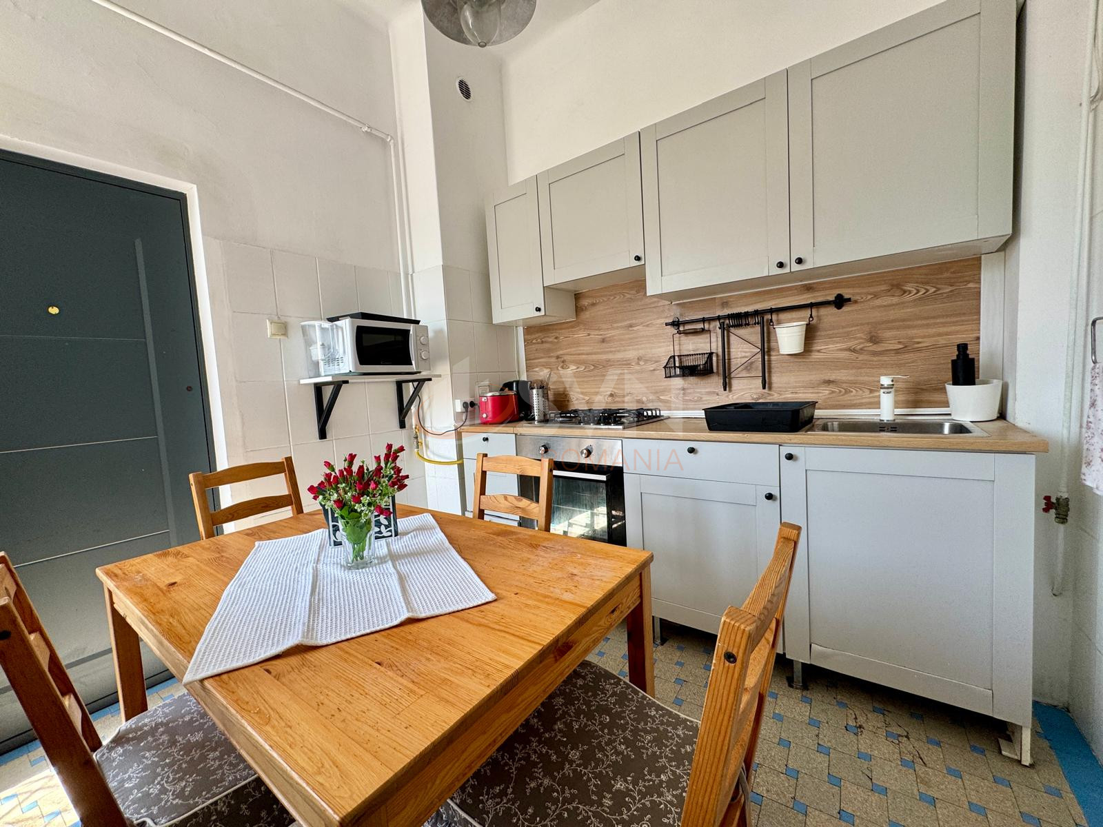 Apartament, 5 camere Bucuresti/P-ta Rosetti