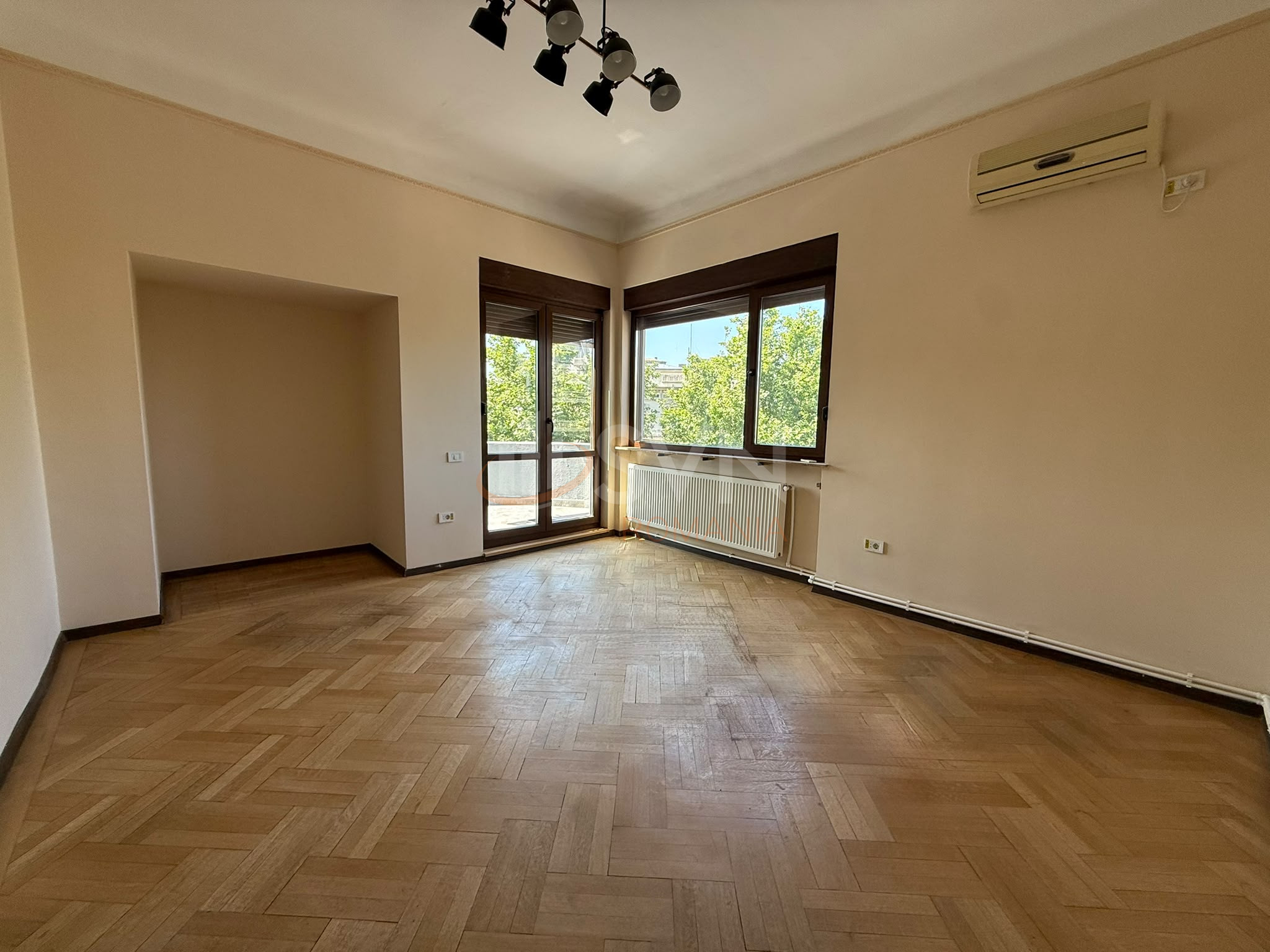Apartament, 5 camere Bucuresti/Victoriei
