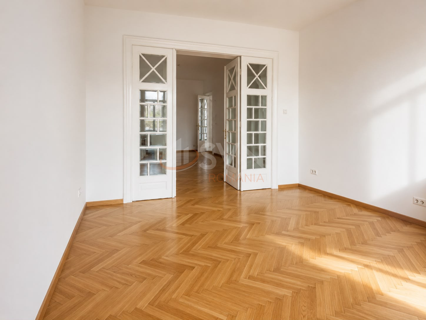 Apartament, 5 camere Bucuresti/P-ta Unirii