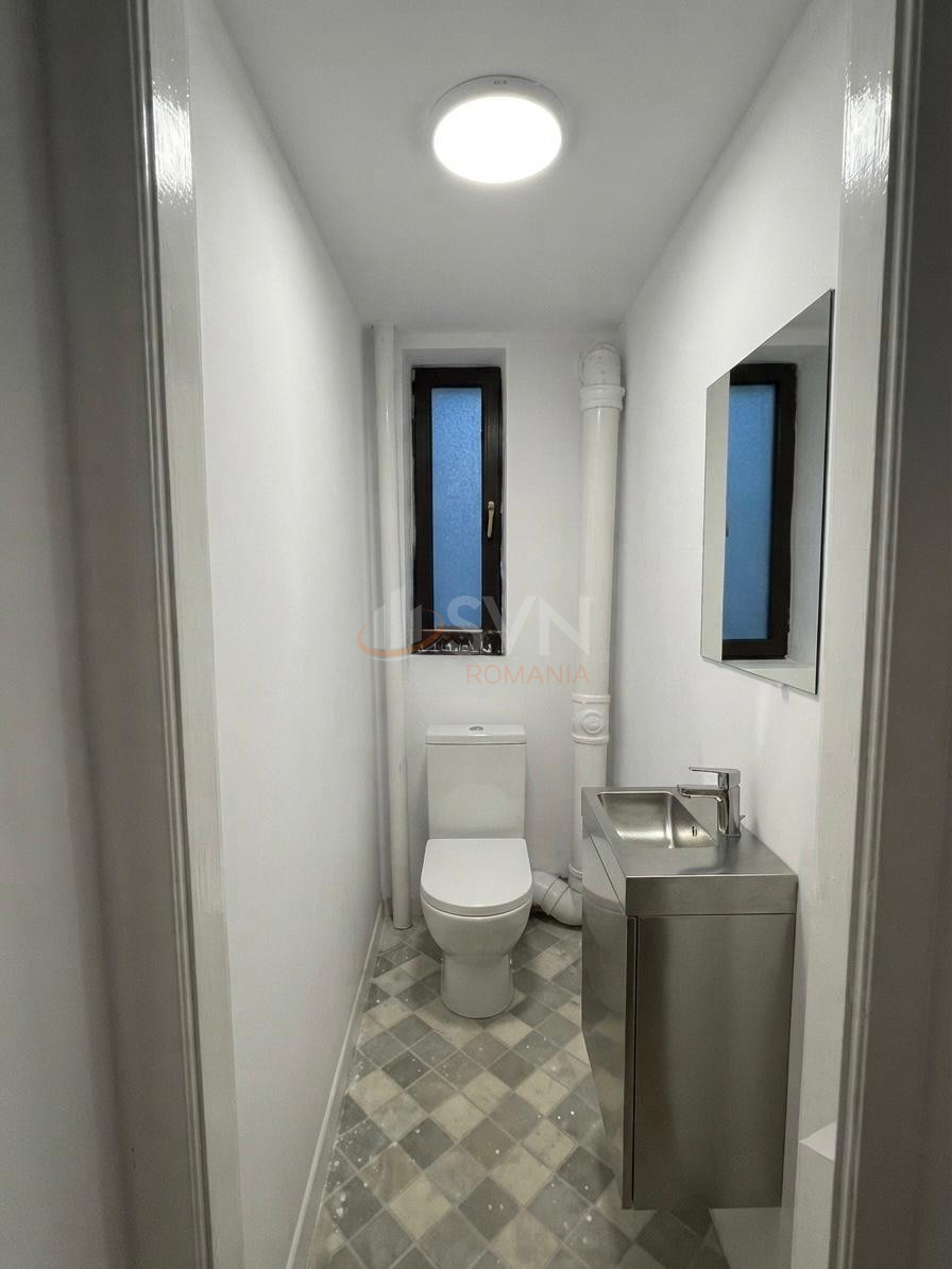 Apartament, 5 camere Bucuresti/P-ta Unirii