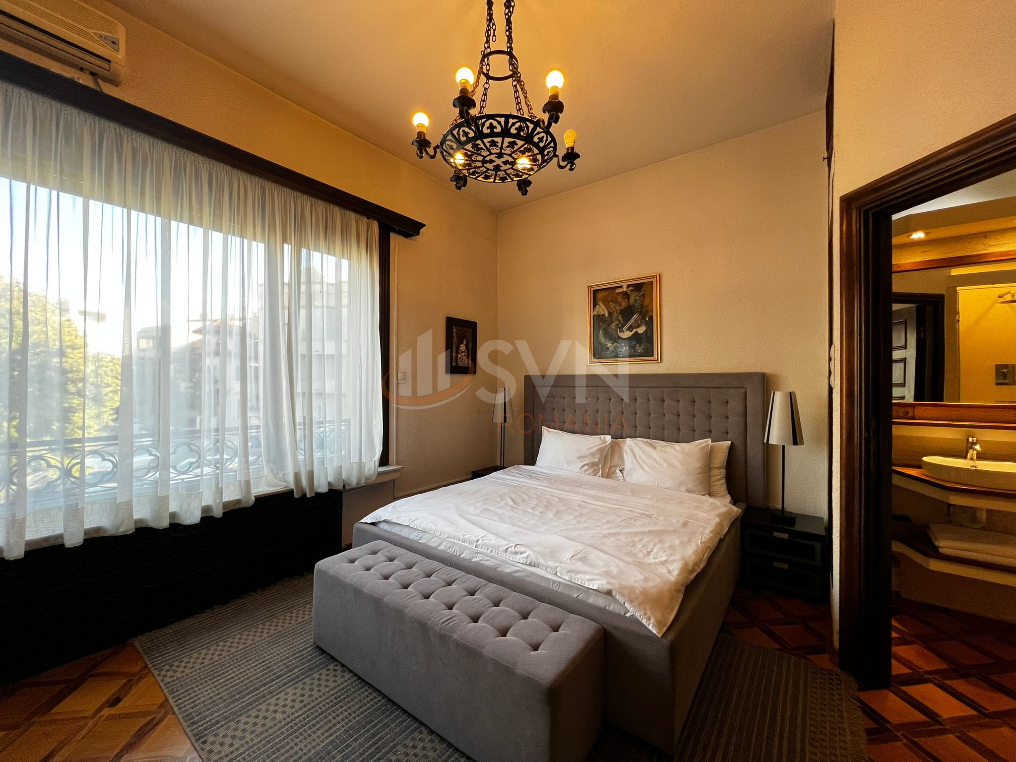 Apartament, 5 camere Bucuresti/Dacia