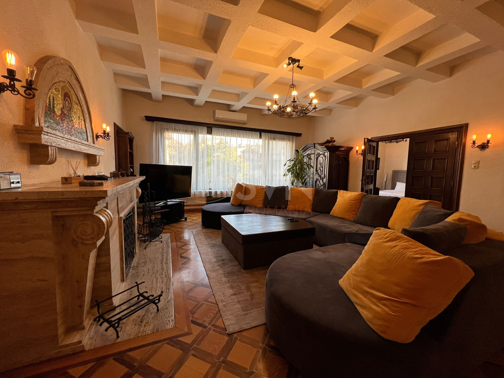 Apartament, 5 camere Bucuresti/Dacia