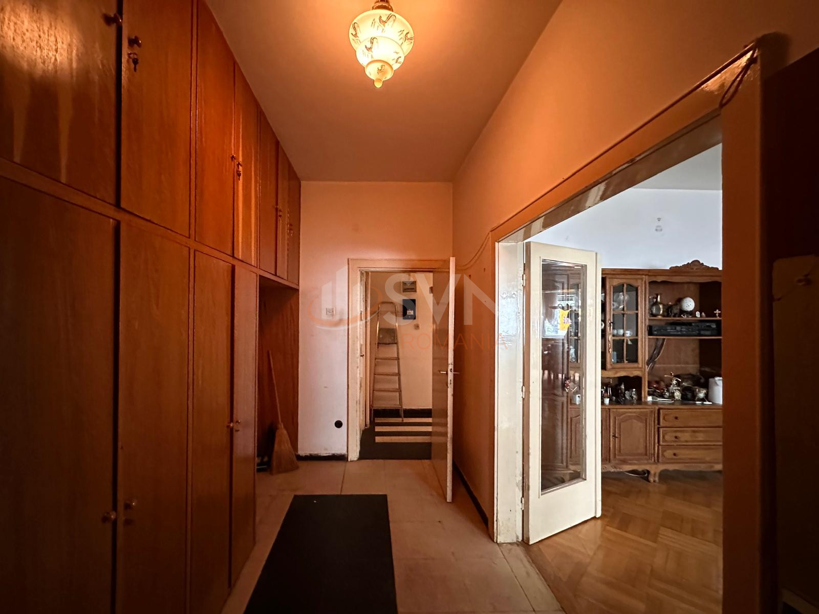 Apartament, 5 camere Bucuresti/Capitale