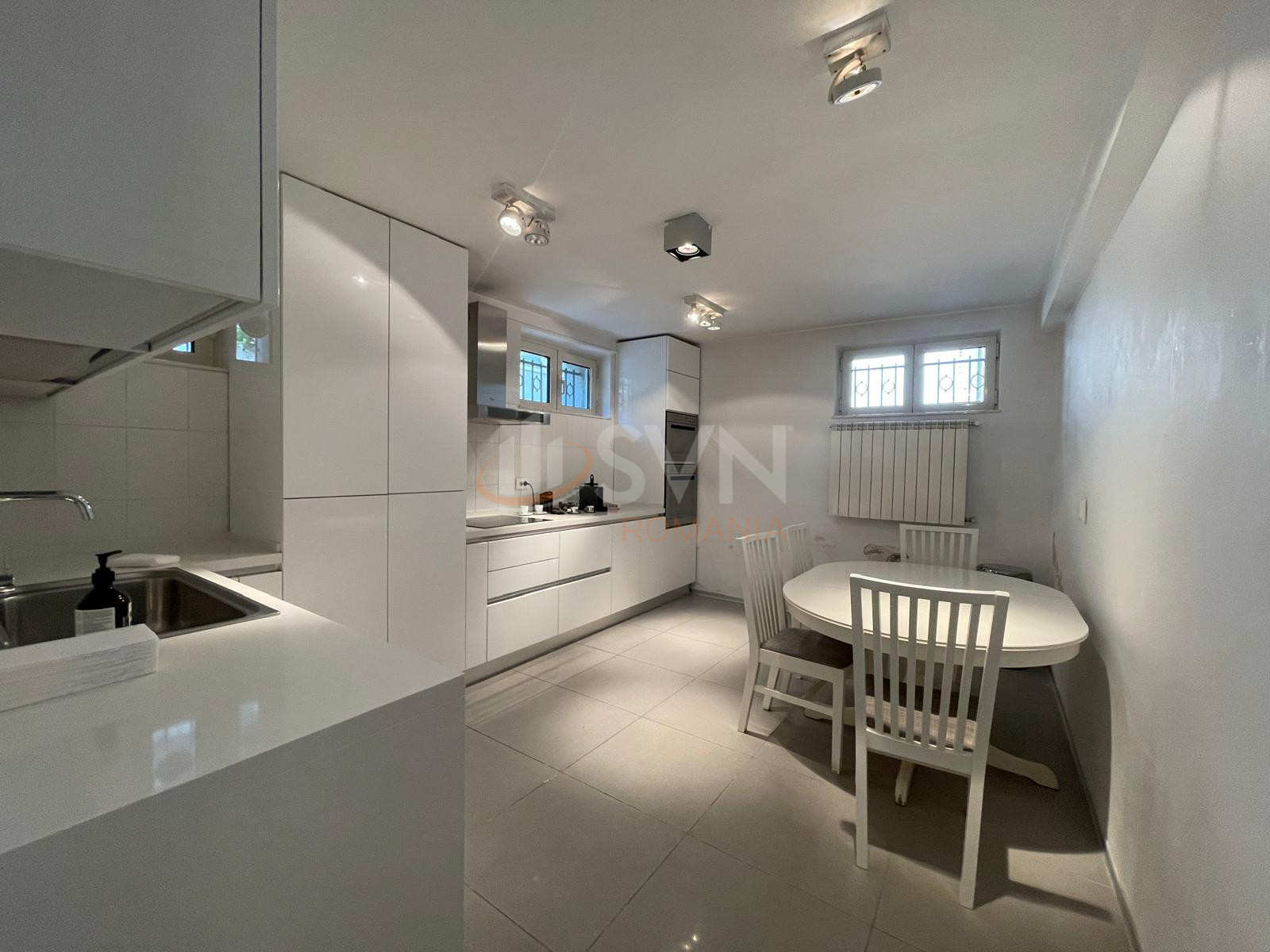 Apartament, 5 camere Bucuresti/Capitale