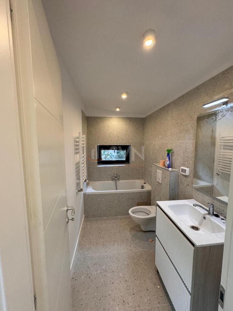 Apartament, 5 camere Bucuresti/Beller