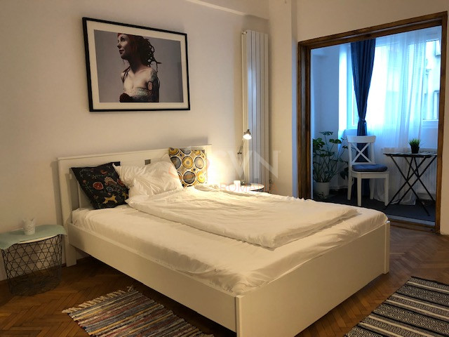 Apartament, 5 camere Bucuresti/Universitate (s1)