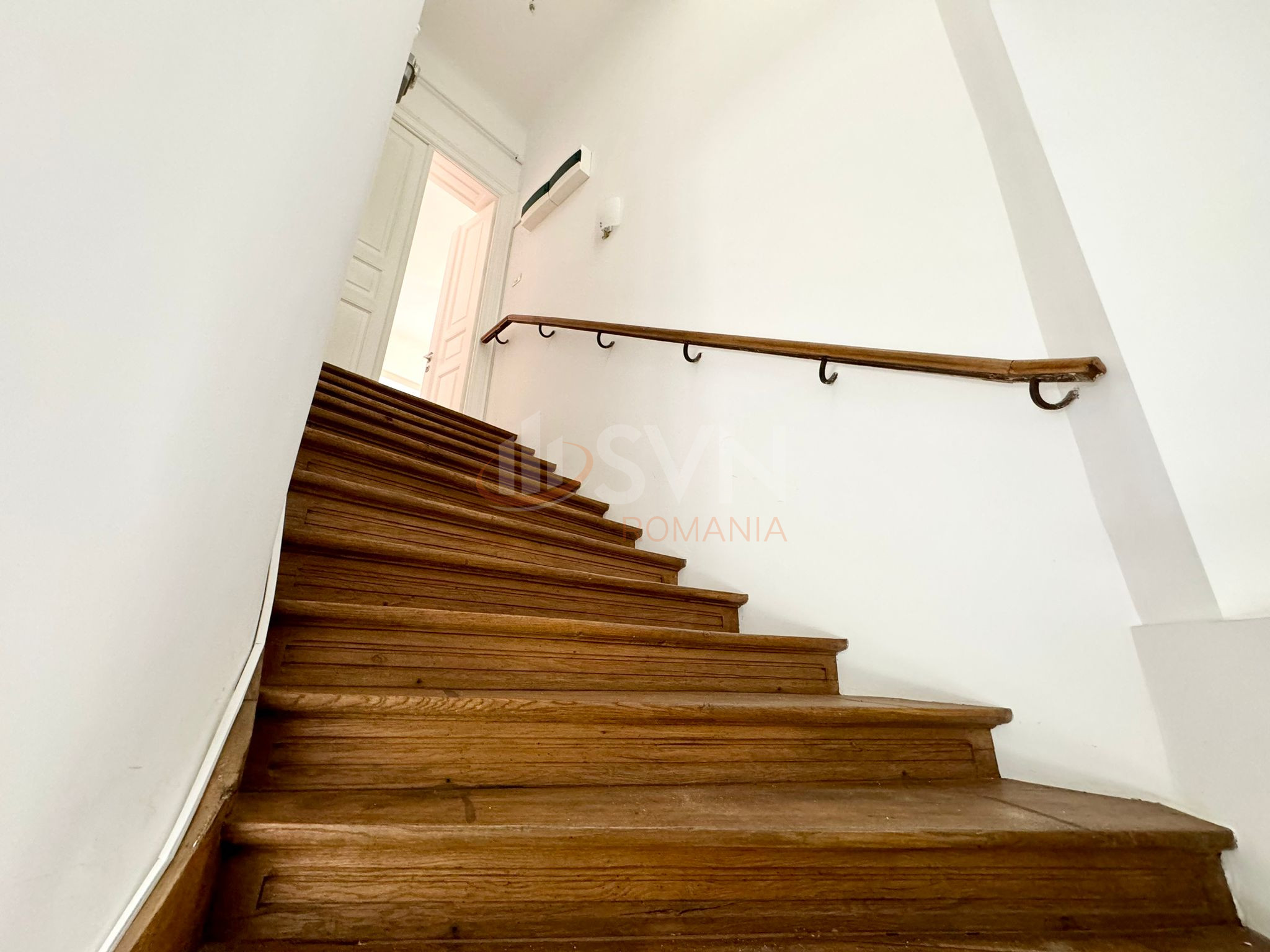 Apartament, 5 camere Bucuresti/Armeneasca