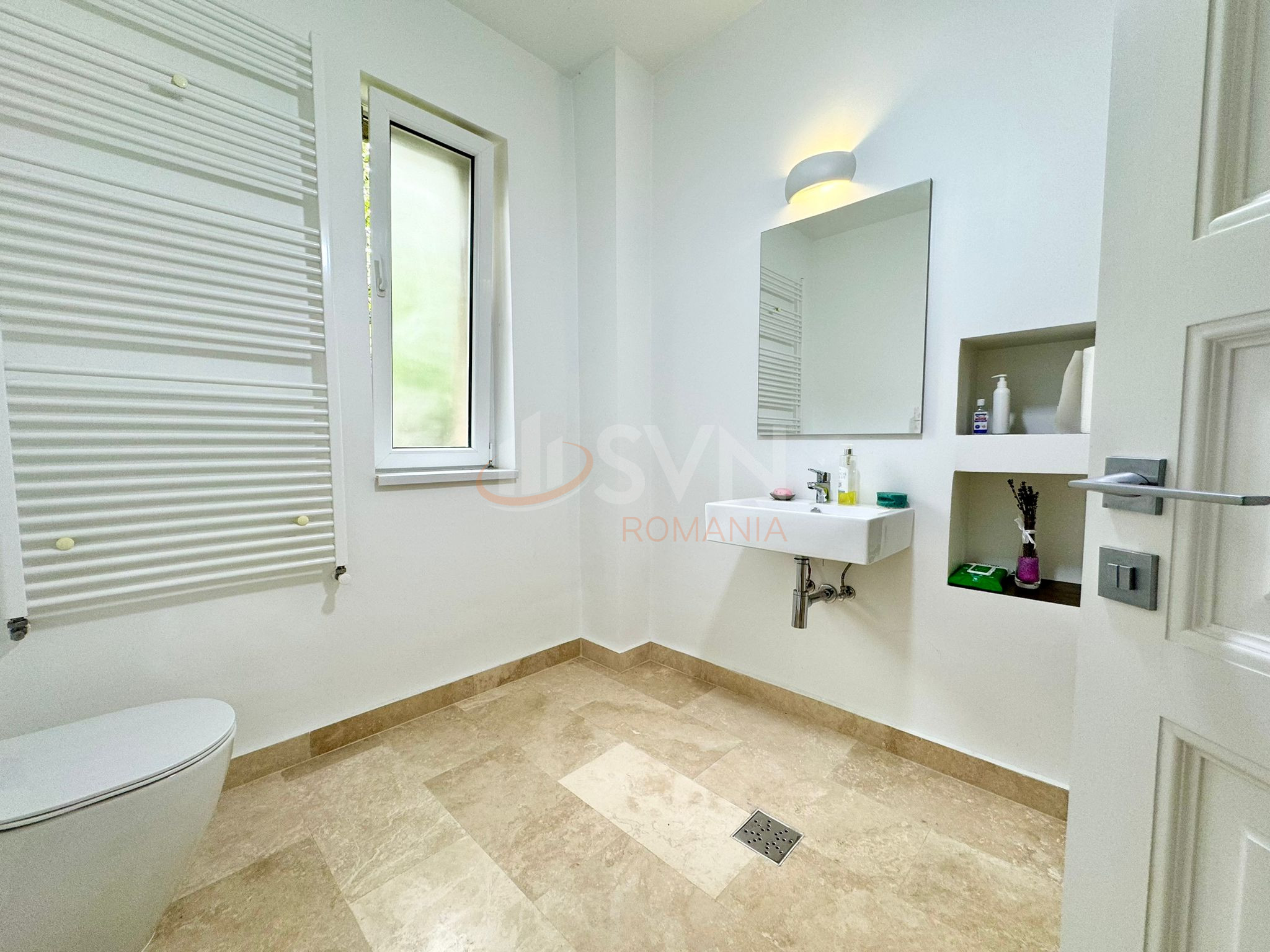 Apartament, 5 camere Bucuresti/Armeneasca