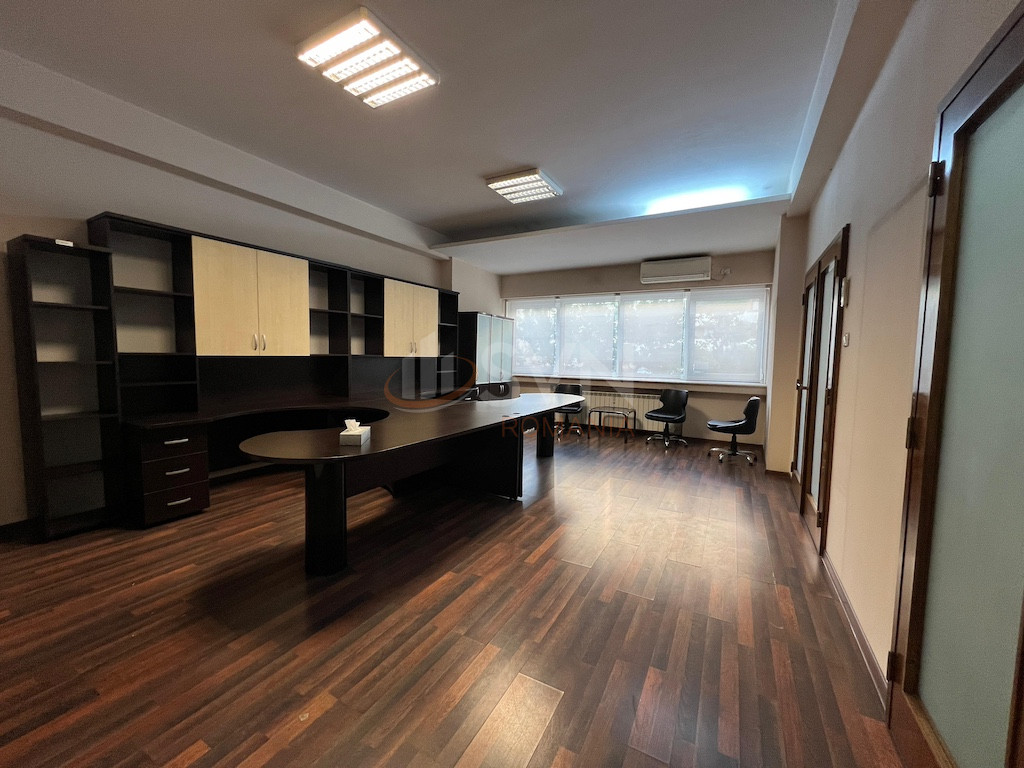 Apartament, 5 camere Bucuresti/Romana