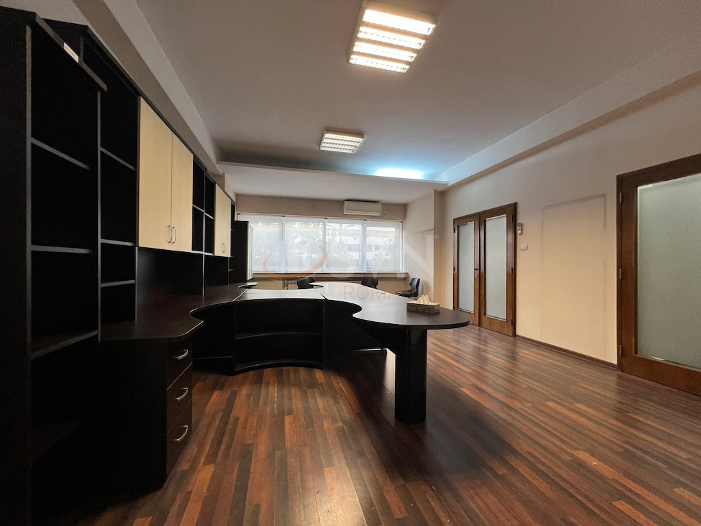 Apartament, 5 camere Bucuresti/Romana