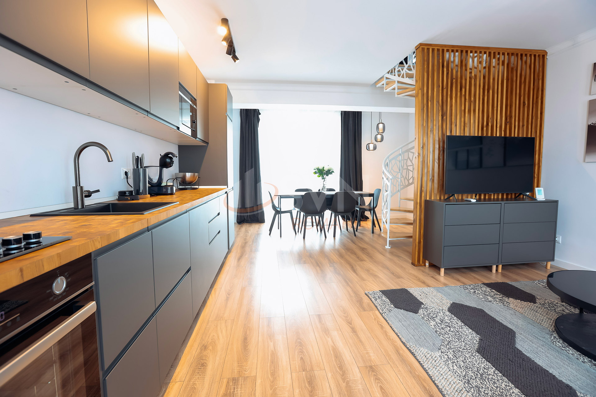 Apartament, 5 camere Bucuresti/13 Septembrie