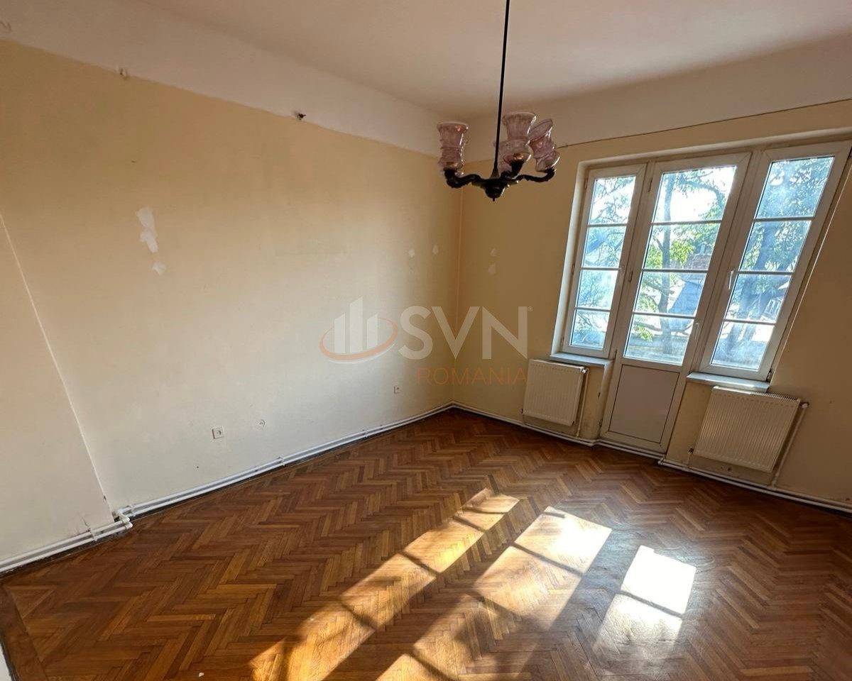 Apartament, 5 camere Bucuresti/Calea Calarasilor