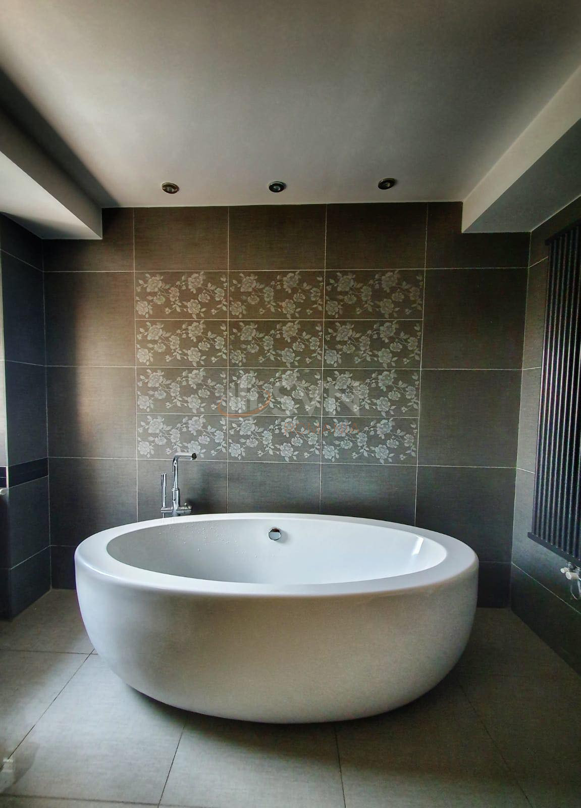 Apartament, 5 camere Bucuresti/Iancului