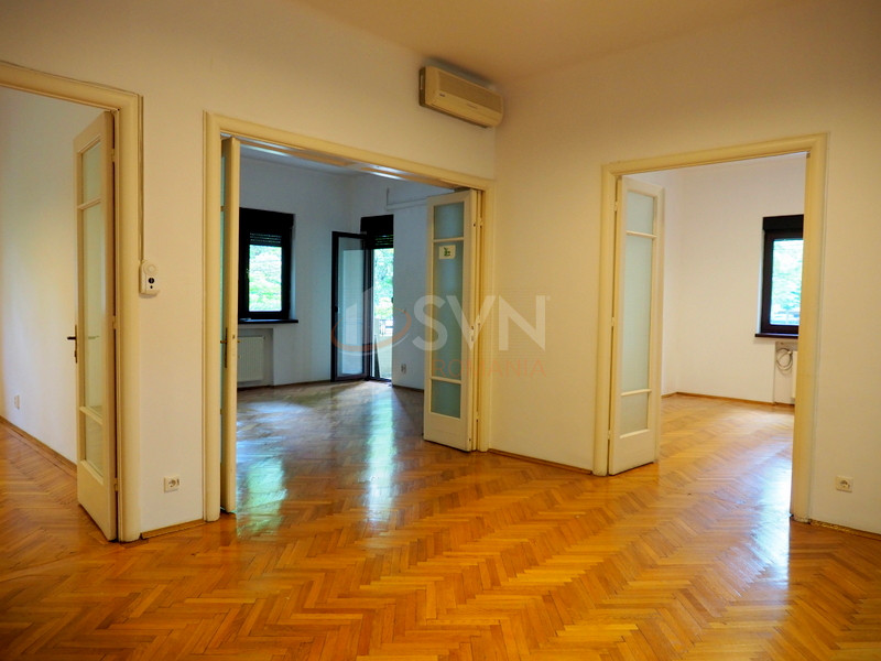 Apartament, 5 camere Bucuresti/Aviatorilor