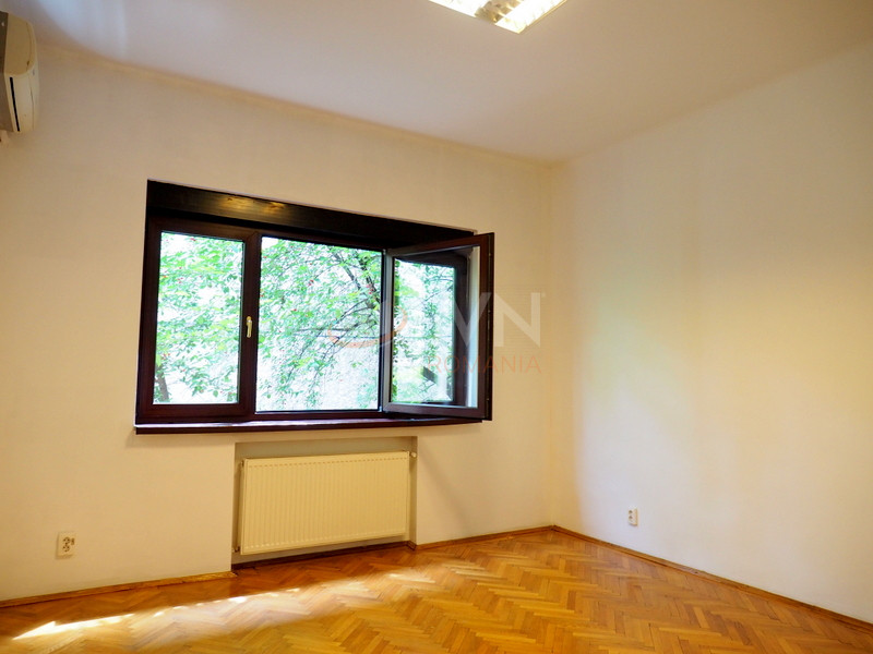 Apartament, 5 camere Bucuresti/Aviatorilor