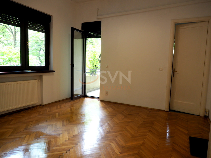 Apartament, 5 camere Bucuresti/Aviatorilor