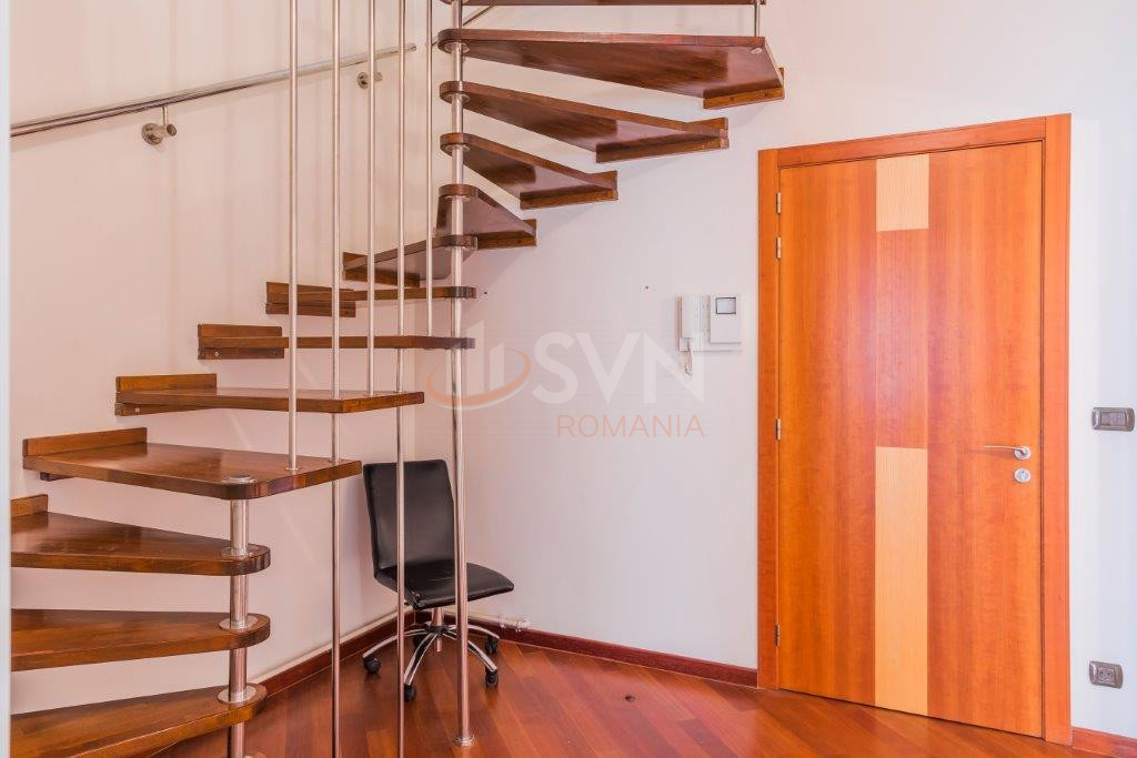 Apartament, 5 camere Bucuresti/Primaverii