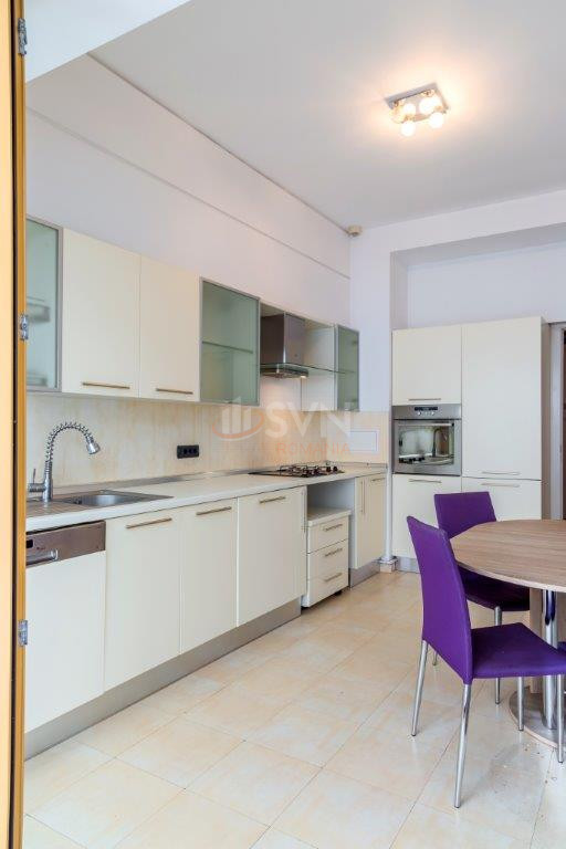 Apartament, 5 camere Bucuresti/Primaverii