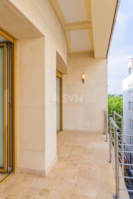 Apartament, 5 camere Bucuresti/Primaverii