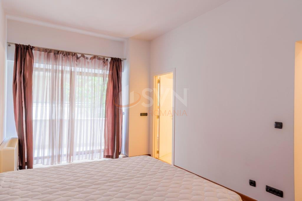 Apartament, 5 camere Bucuresti/Primaverii
