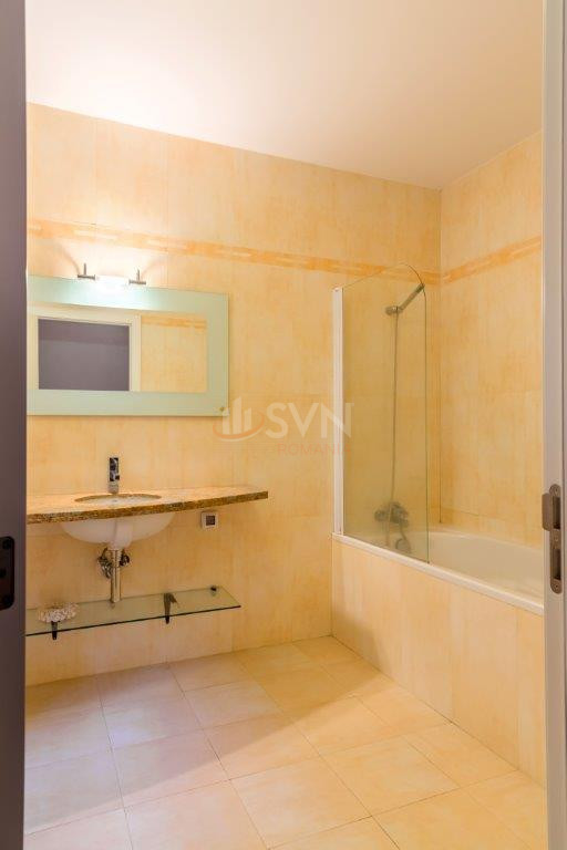 Apartament, 5 camere Bucuresti/Primaverii
