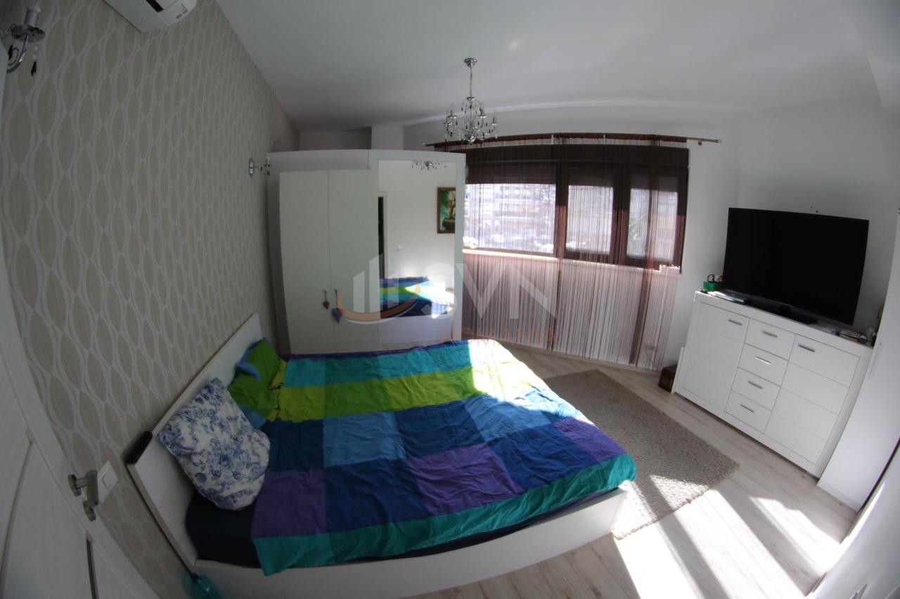 Apartament, 5 camere Bucuresti/Banu Manta