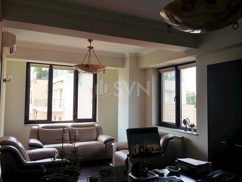 Apartament, 5 camere Bucuresti/Aviatorilor