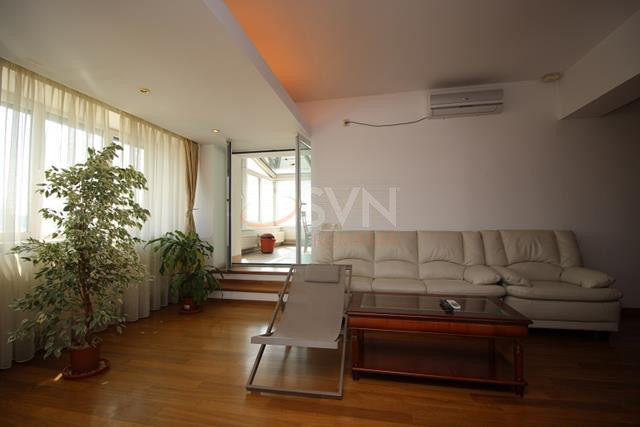 Apartament, 5 camere Bucuresti/Dacia