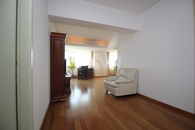 Apartament, 5 camere Bucuresti/Dacia