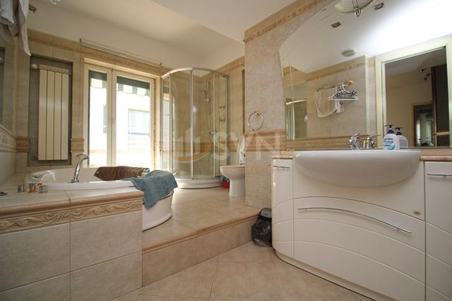 Apartament, 5 camere Bucuresti/Dacia