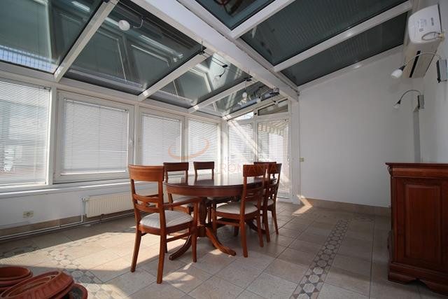 Apartament, 5 camere Bucuresti/Dacia