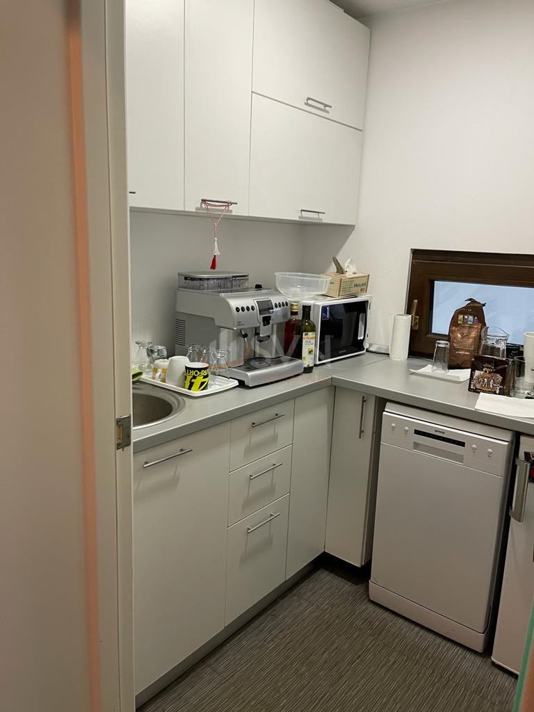 Apartament, 6 camere Bucuresti/Cotroceni