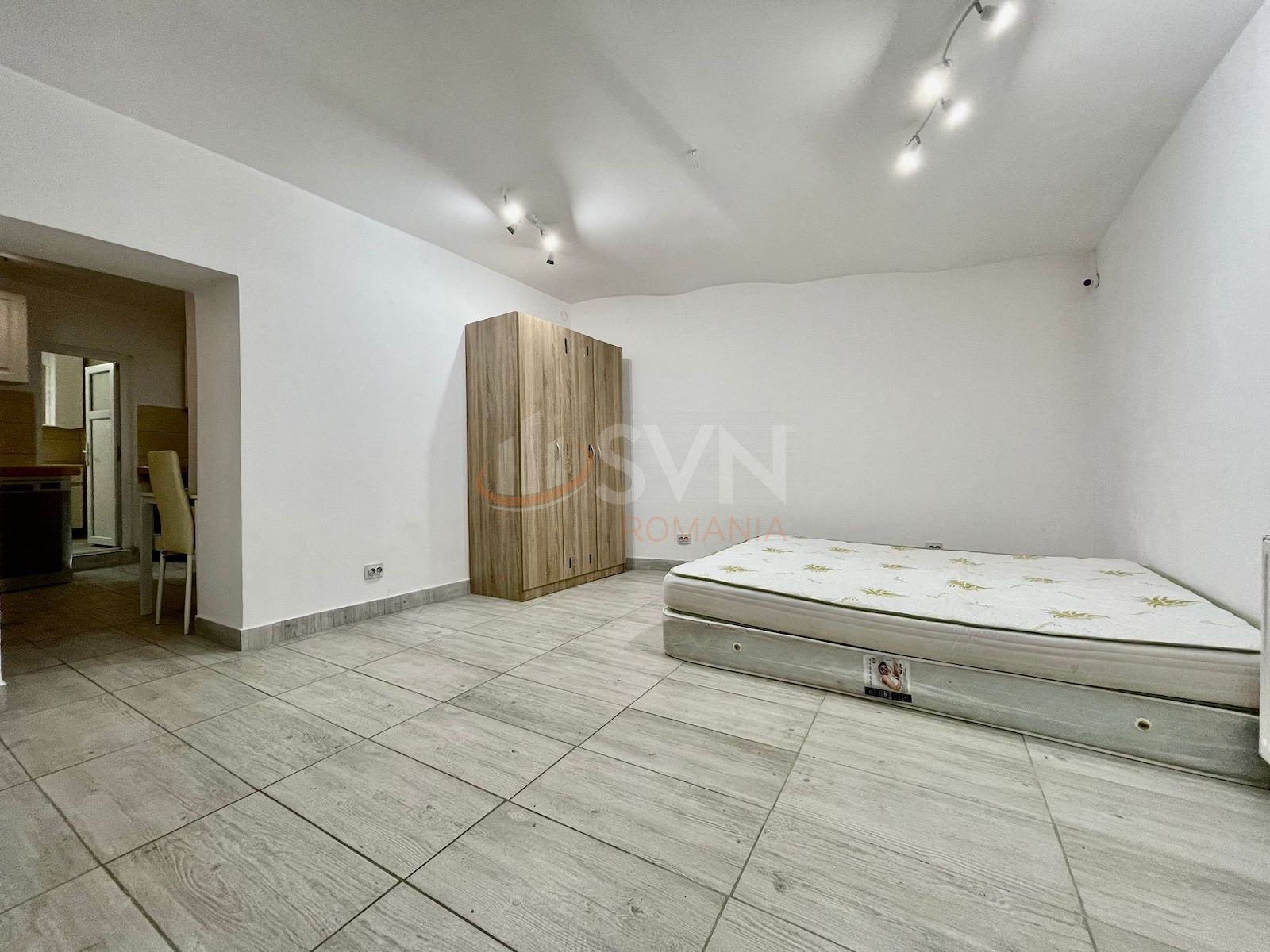 Apartament, 6 camere Bucuresti/Tineretului