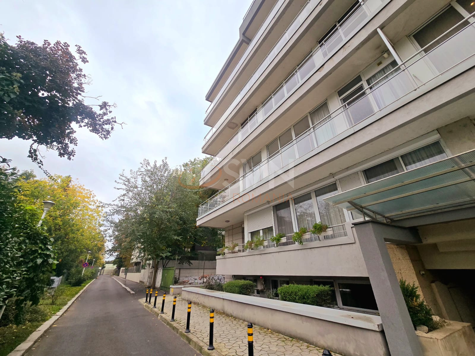 Apartament, 6 camere Bucuresti/Primaverii