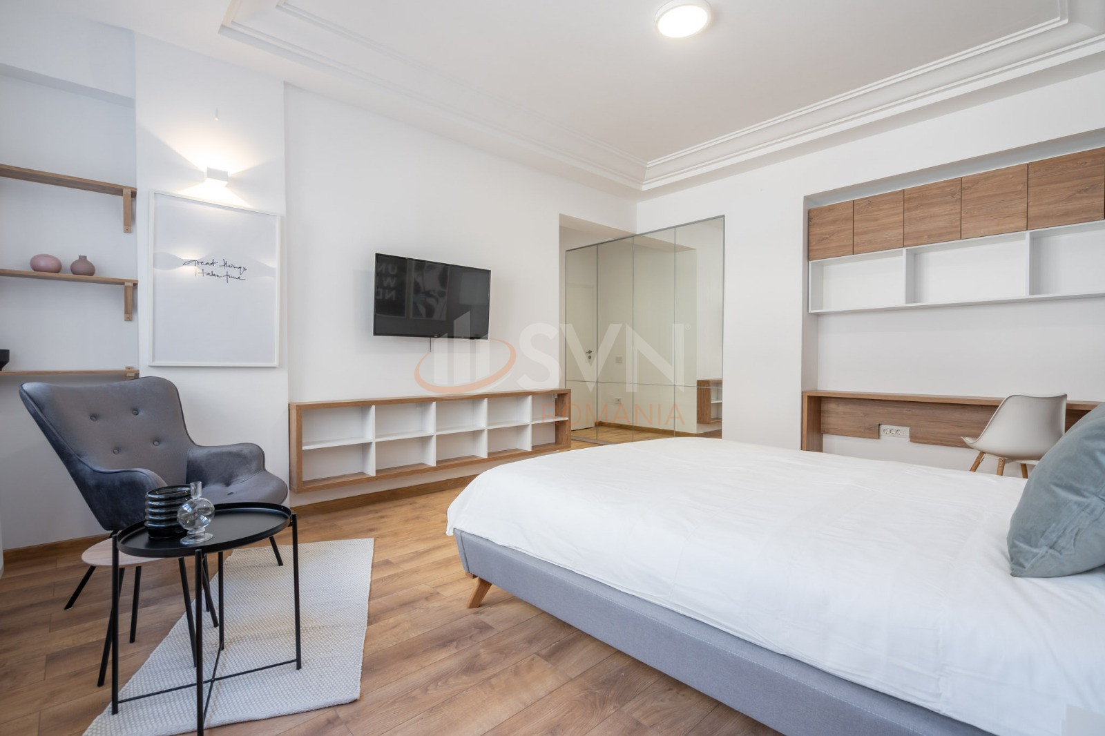 Apartament, 6 camere Bucuresti/P-ta Universitatii