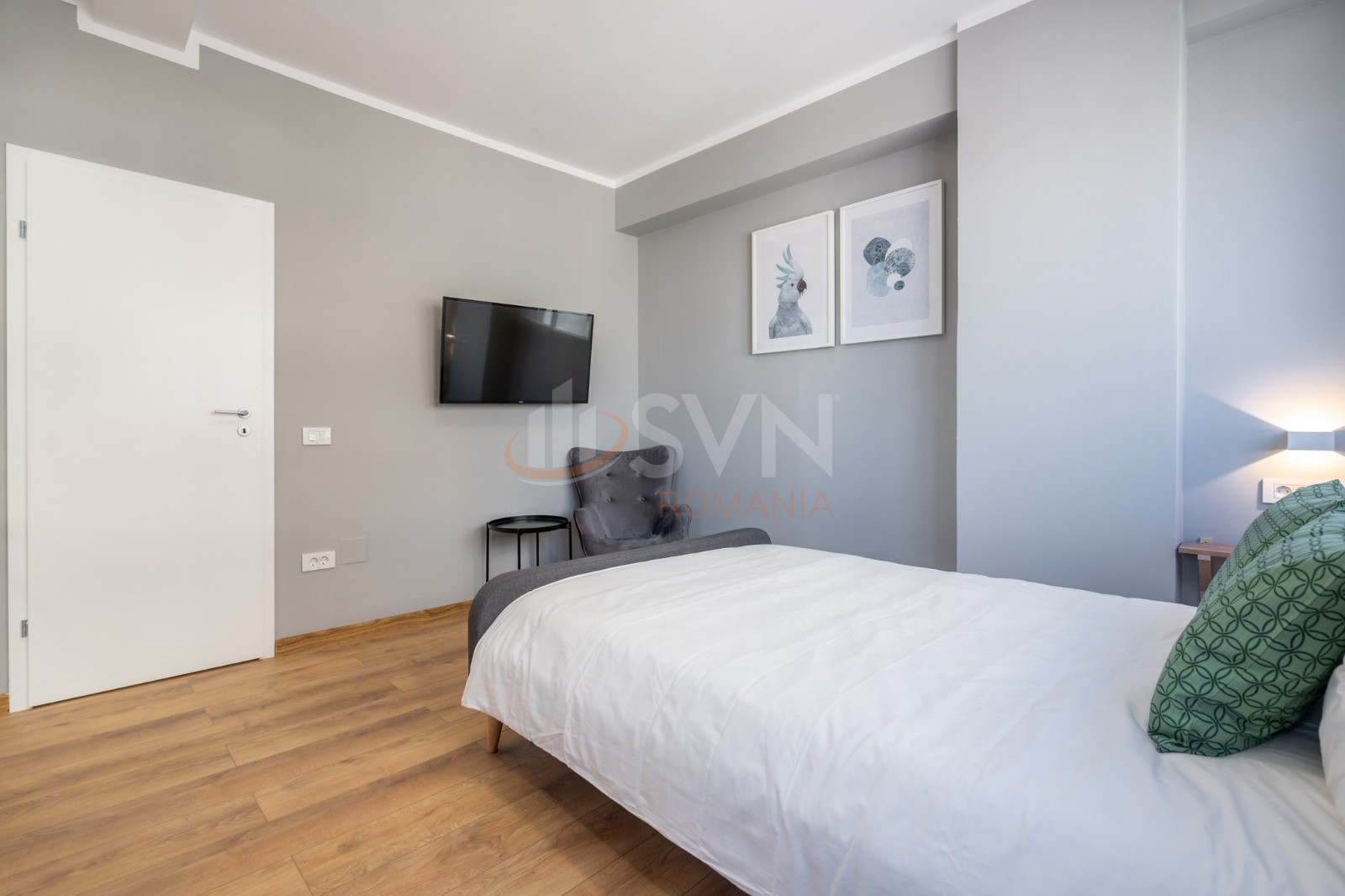 Apartament, 6 camere Bucuresti/P-ta Universitatii