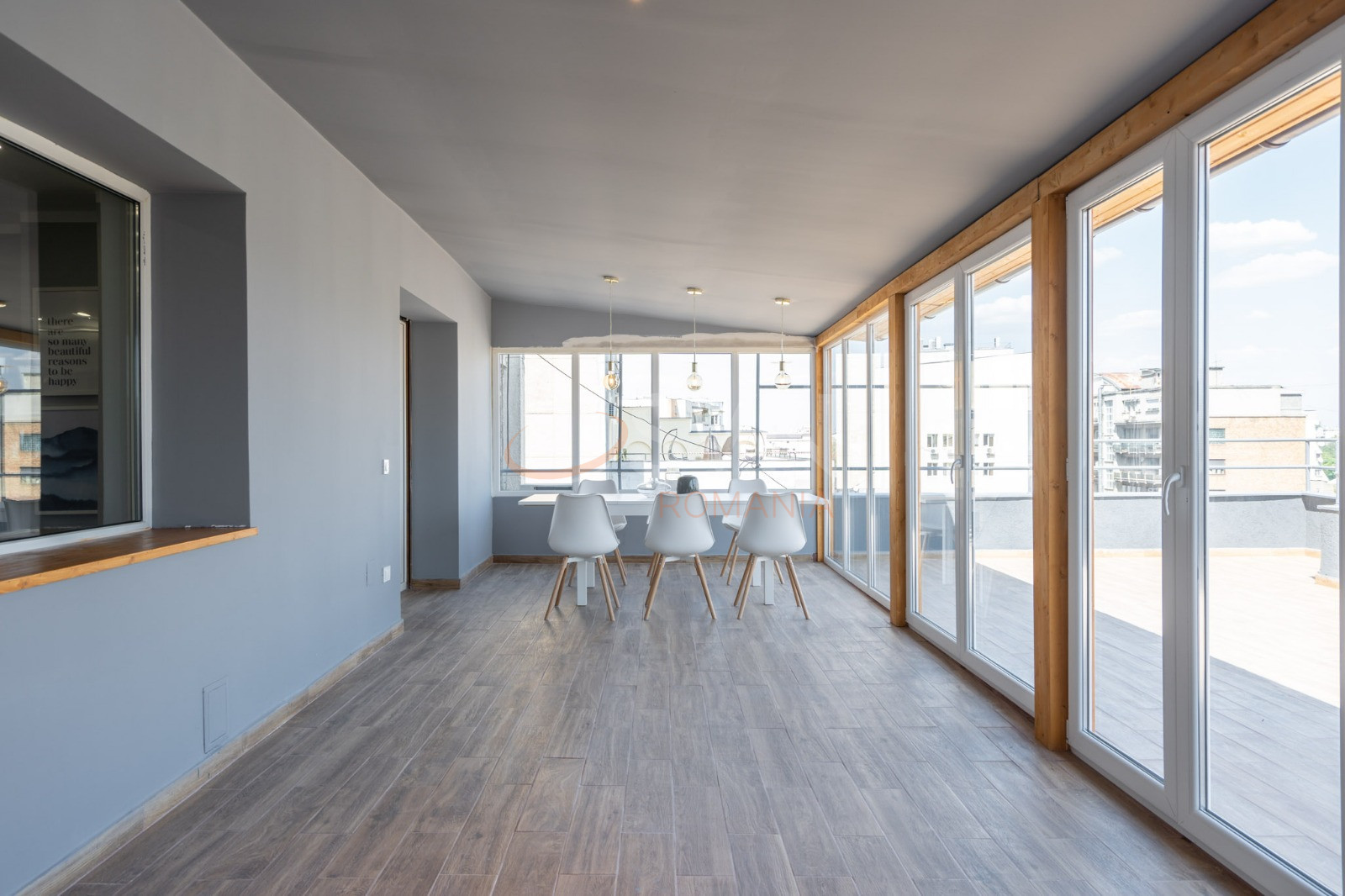 Apartament, 6 camere Bucuresti/P-ta Universitatii