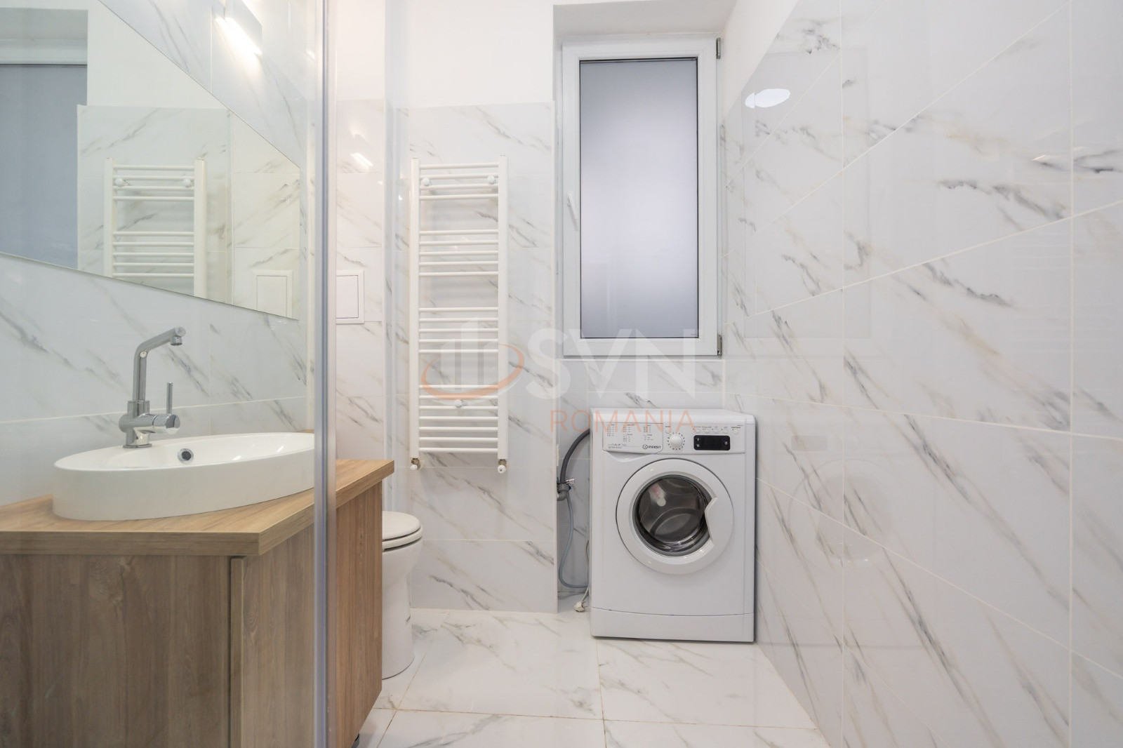 Apartament, 6 camere Bucuresti/P-ta Universitatii