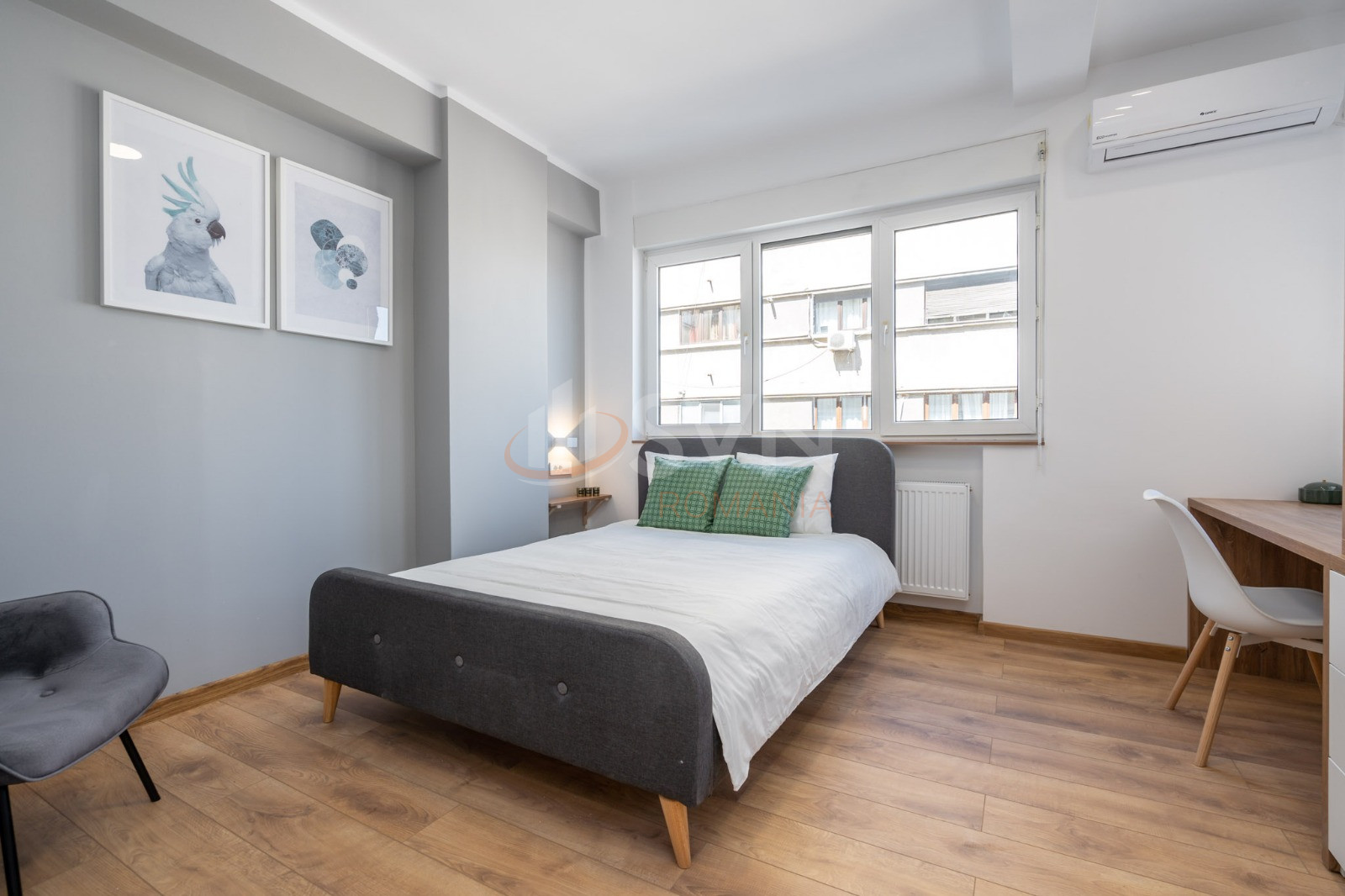 Apartament, 6 camere Bucuresti/P-ta Universitatii