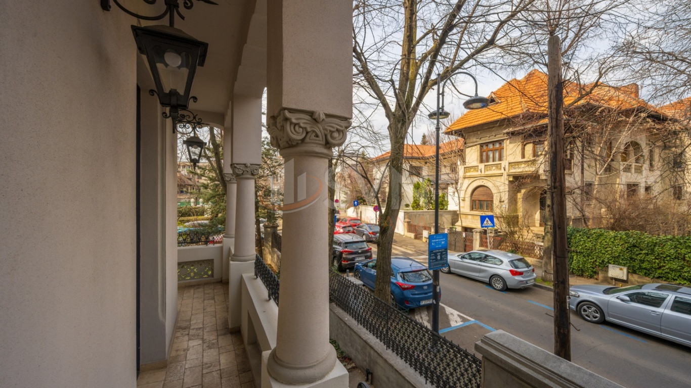 Apartament, 6 camere Bucuresti/Capitale
