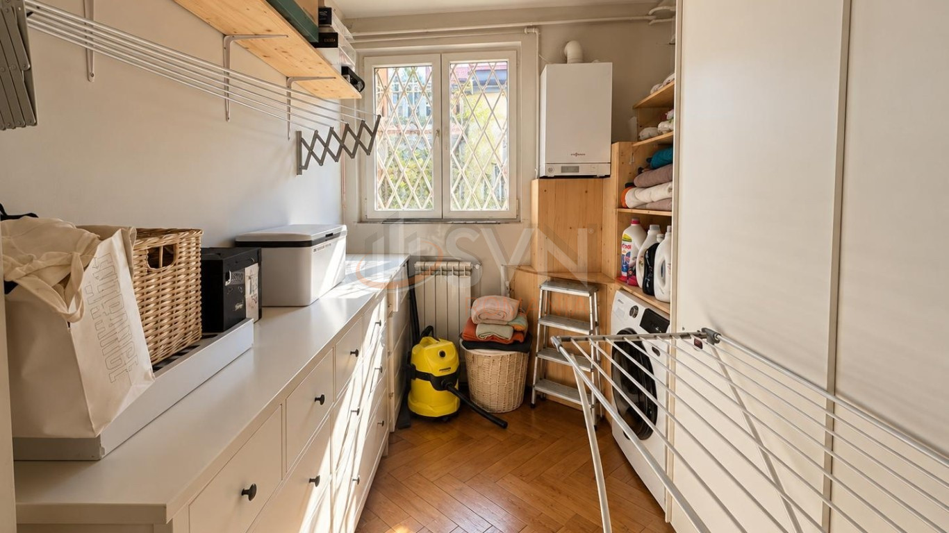 Apartament, 6 camere Bucuresti/Armeneasca