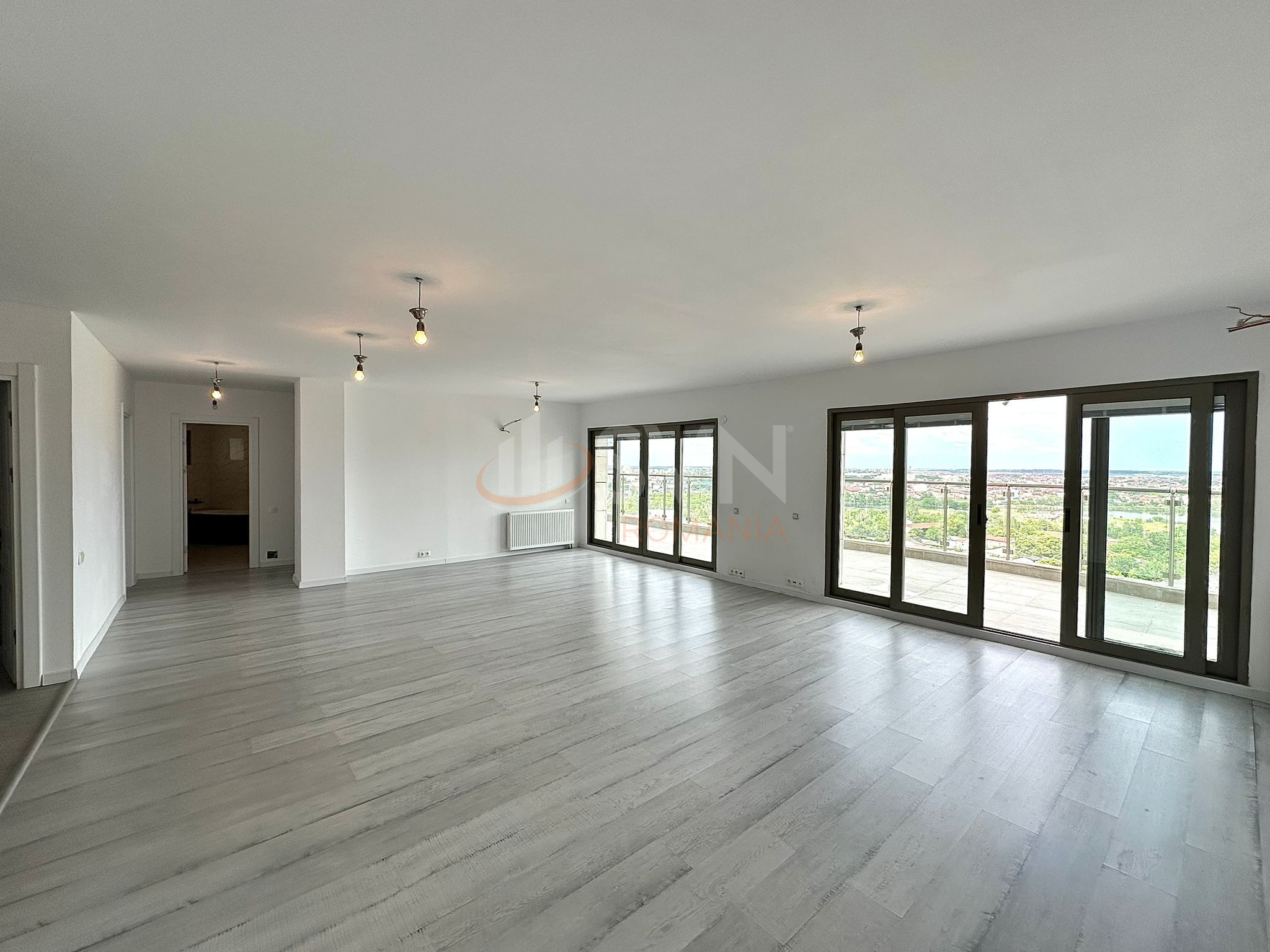 Apartament, 6 camere Bucuresti/Lacul Tei