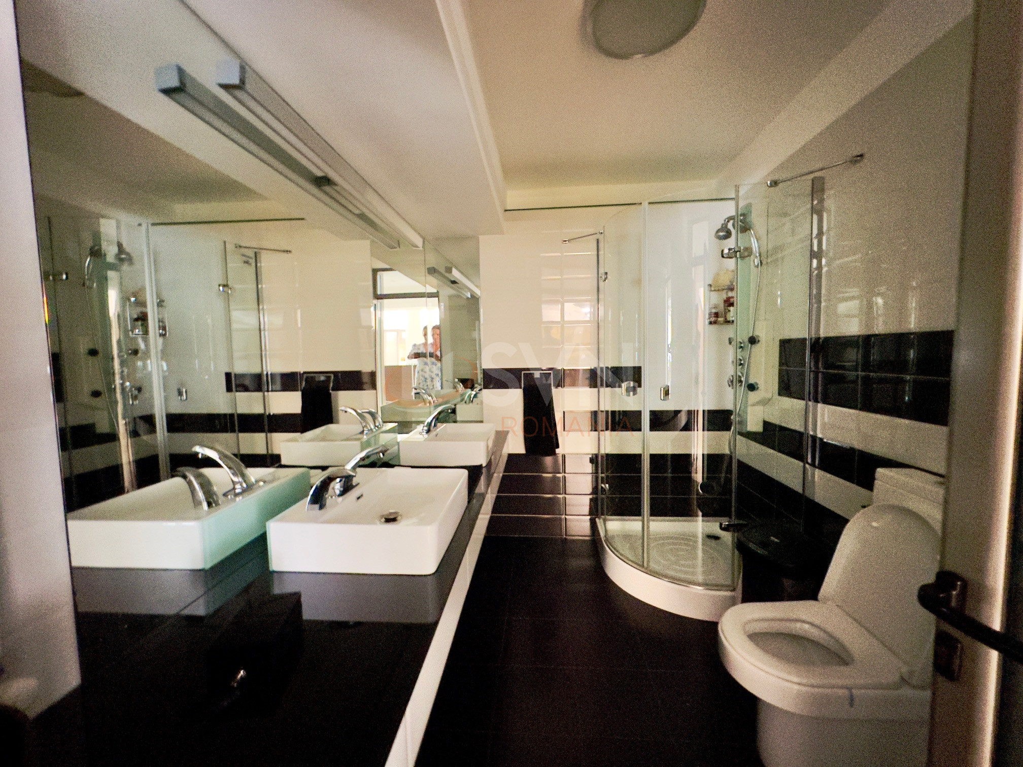 Apartament, 6 camere Bucuresti/Timpuri Noi